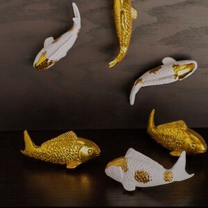 NIB KOI WALL PLAY ™ Gold Foil Wall Mounts Set of 10